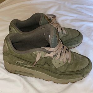 Nike air max olive/camo green